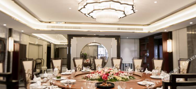 银宿酒店(南部商务区罗蒙环球乐园店)图片