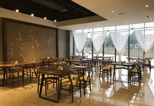 Nanyuan HotelHotel Overview