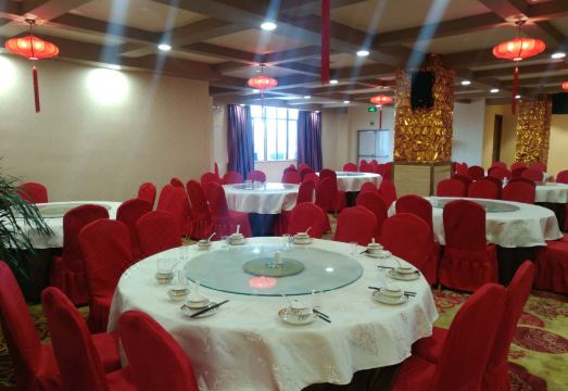 Jinjiang Inn Select (Shanghai Yanghang Baoyang Road)Hotel Overview