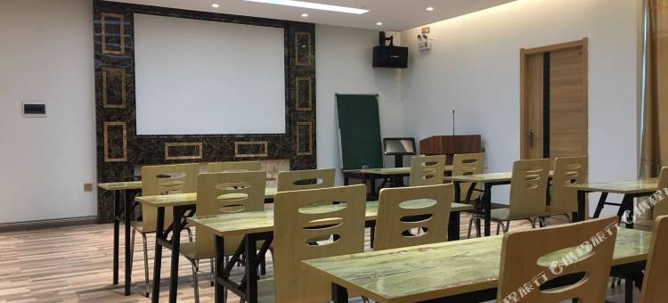 谷城漫漫旅程酒店图片