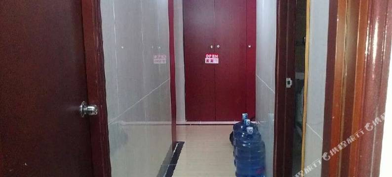 中 港安居宾馆(香港油麻地宝宁大厦店)(家庭旅馆)图片