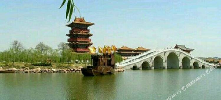 云栖民宿(清明上河园店)图片