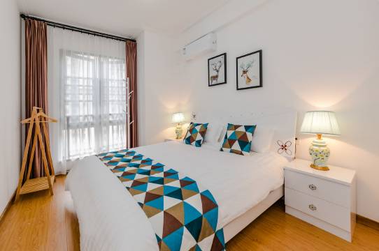 雨文公寓(虎秀路分店)