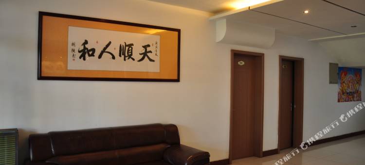 东港忠华假日酒店图片