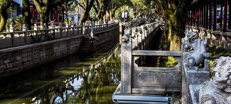 亚丁酒店(上海安亭地铁站店)图片