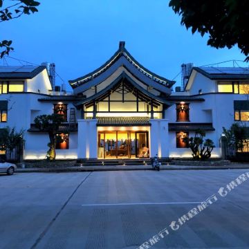 大理市5日4晚私家团