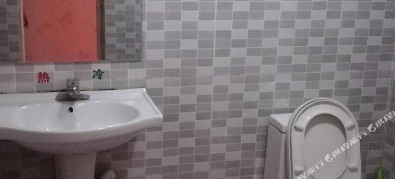 鑫汇家宾馆(青岛台东步行街万佳广场店)图片