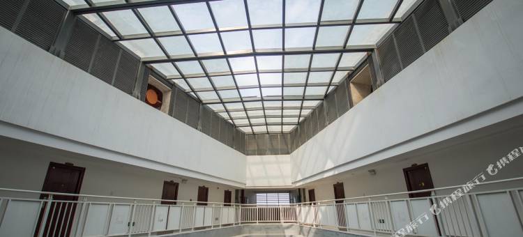 长沙甜馨湾酒店(梅溪湖文化艺术中心地铁站店)图片