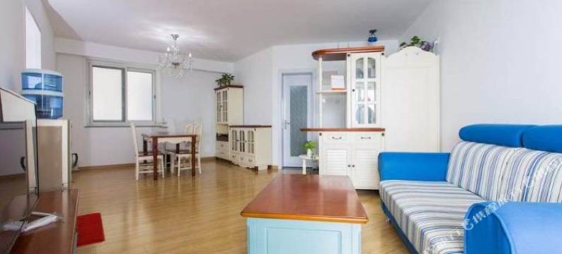 青岛五四广场全海景高层精装双房双厅公寓图片