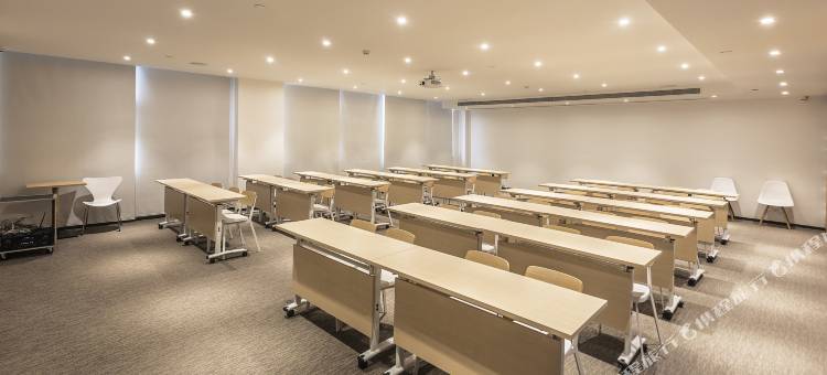 宜必思酒店(郑州中原万达广场陇海西路地铁站店)图片