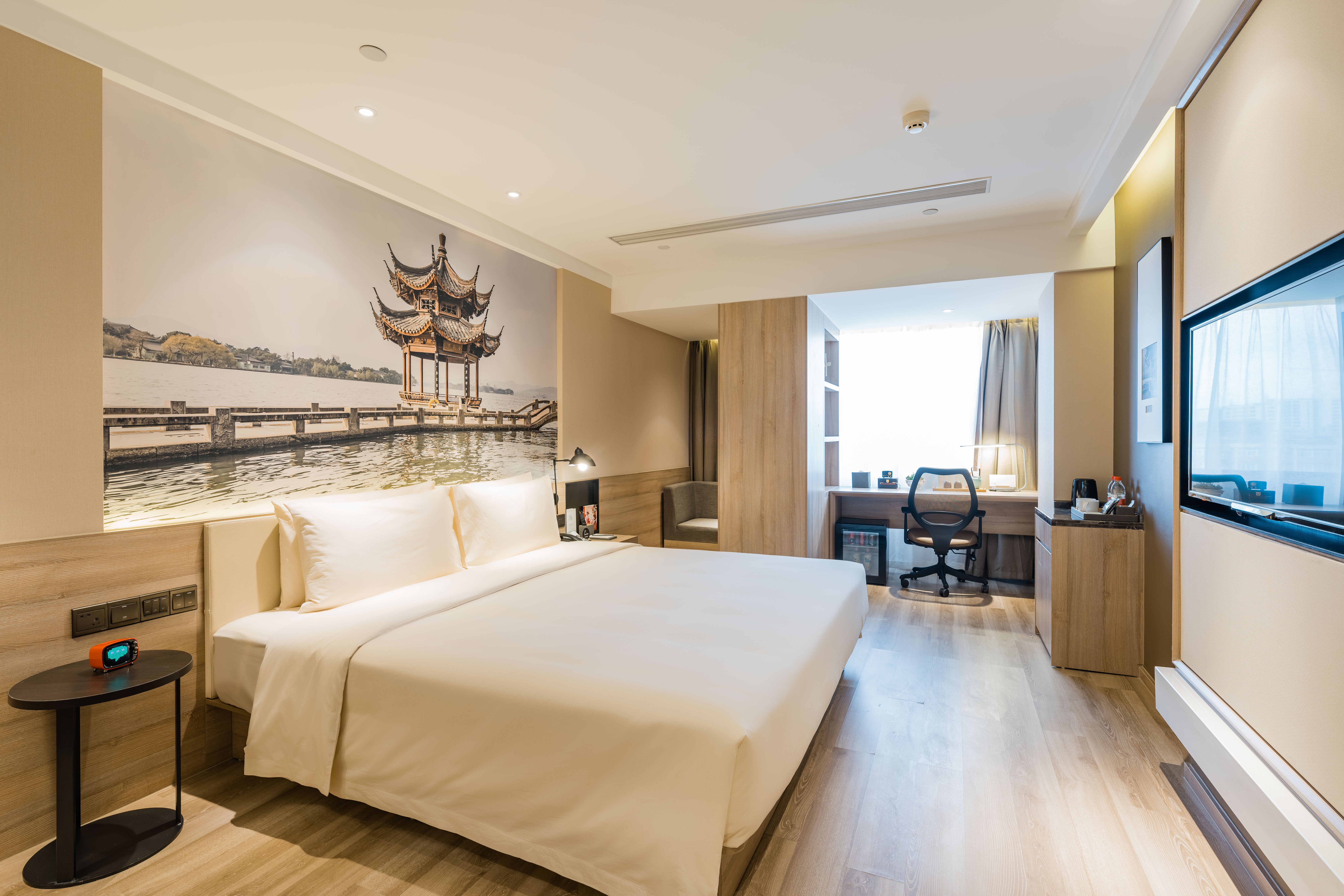 Atour Hotel (Hangzhou West Lake Hefang Street) Over view