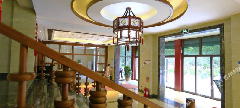 乳山蓝森酒店图片