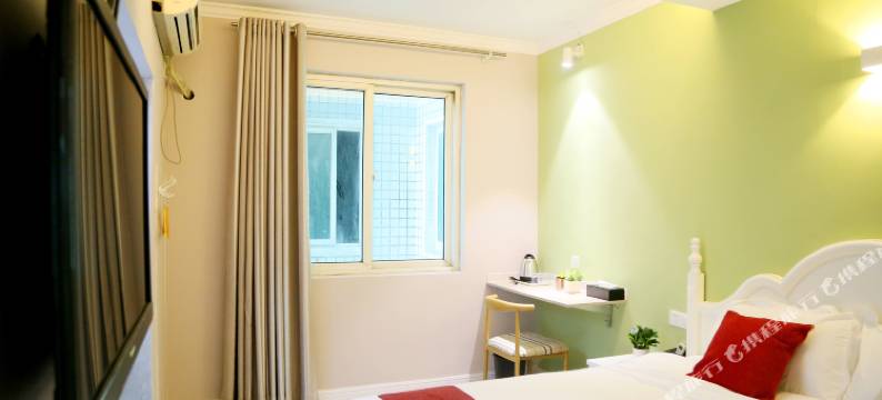 Xbed互联网民宿(郑州万象城店)图片