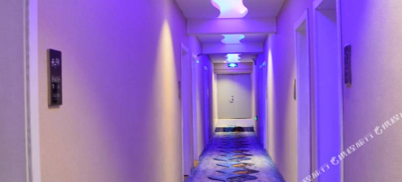 个旧云上印象主题酒店图片