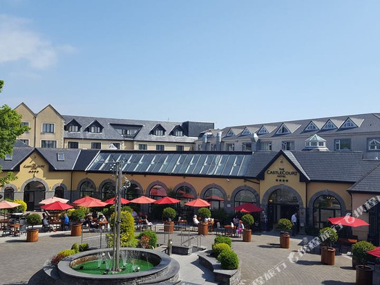城堡庭院水疗及休闲酒店