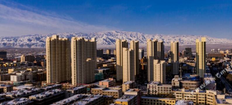 武威栖游太空舱青年客栈图片