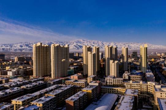 武威栖游太空舱青年客栈