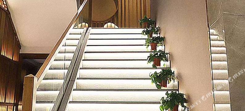 新荷花酒店(岳阳南站店)图片