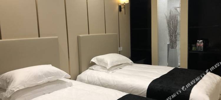 德清良呈美景假日酒店图片