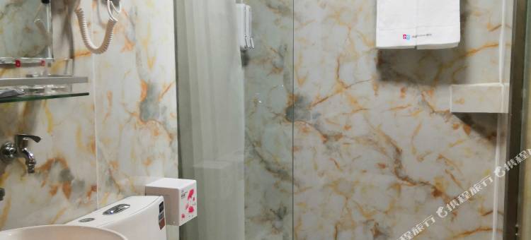 都市MINI·精选酒店(青岛火车站栈桥店)图片