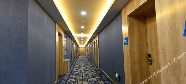 派酒店(洪洞莲花城店)图片