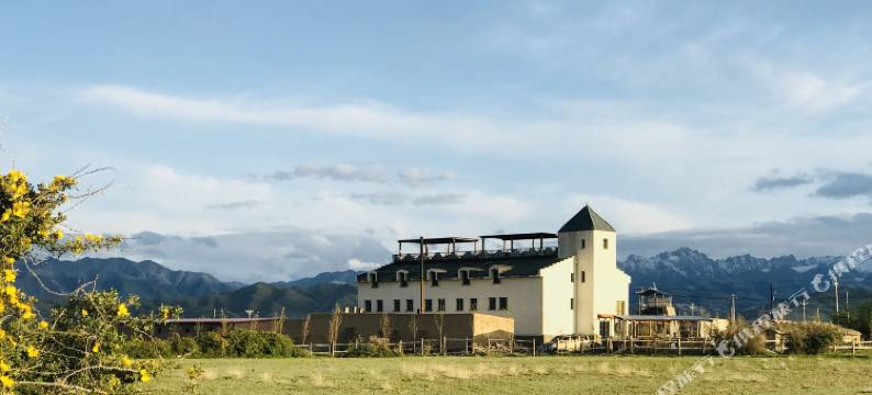 乌鲁木齐故乡庄院图片