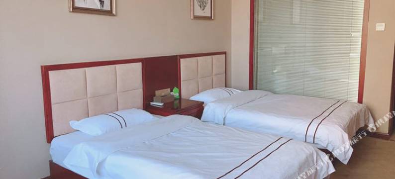 金寨绿地锦城商务酒店图片