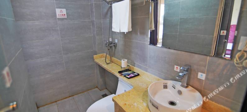 青岛亚地利精品酒店图片