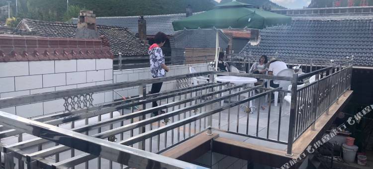芦芽山主题避暑山庄图片