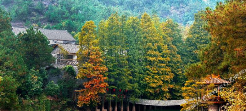 兰溪卧龙湖畔山居图片
