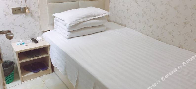 武汉汉口站怡金公寓图片