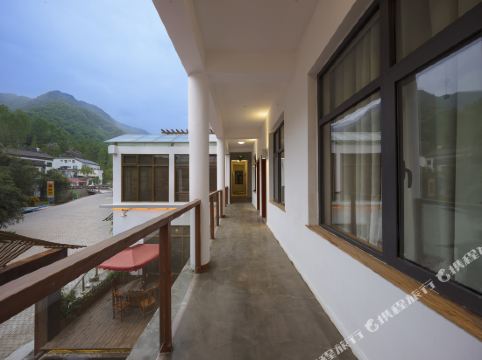 仟那观山酒店(重渡沟店)详情-pc酒店预订-中国南方航空官网