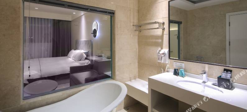 白玉兰酒店(上海田子坊马当路地铁站店)图片