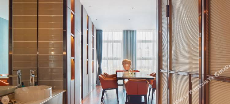 哈尔滨群力新区智选假日酒店(丁香公园地铁站店)图片