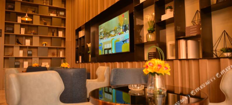 锦林大酒店(红安紫东新城店)图片