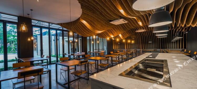 奈汉画廊酒店(The Gallery Hotel NaiHarn)图片