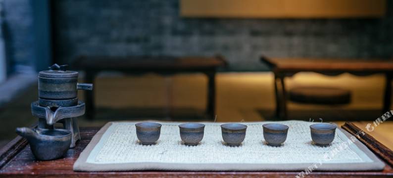 花间观山月酒店(峨眉山景区店)图片