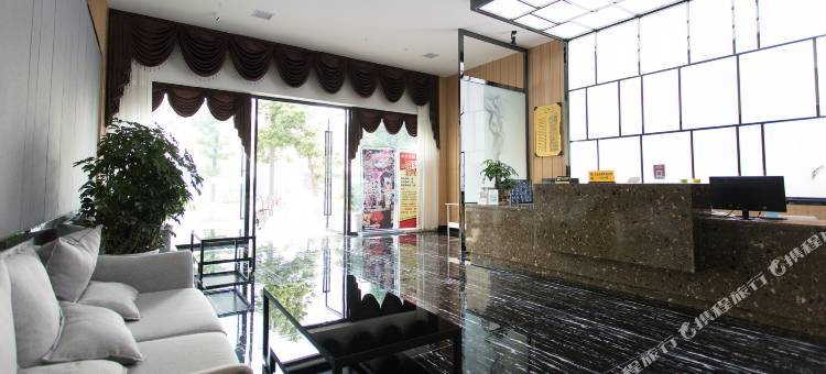 毕节坦鸿大酒店(创美世纪城店)图片