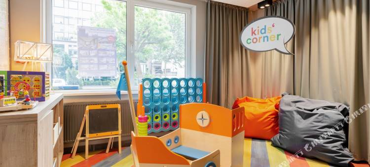 法兰克福加鲁斯维亚特尔A&O经济型连锁酒店(a&o Frankfurt Galluswarte)图片