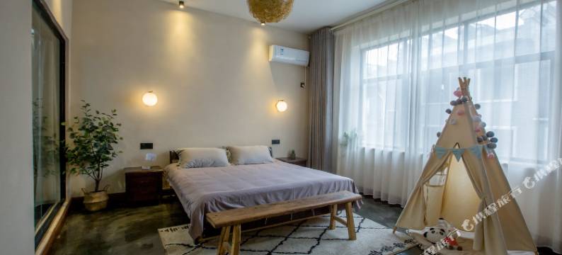 等等·Lightluxury休闲观景美宿(资兴东江湖店)图片