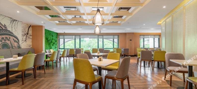 上海莘庄亚朵酒店图片