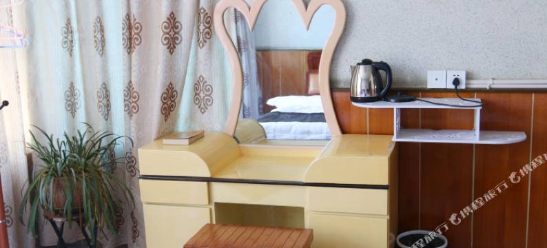 拉萨别有洞天客栈图片