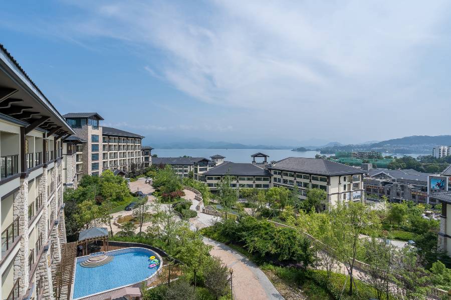 麗呈睿軒酒店(千島湖中心湖區店)