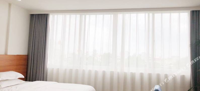 东兴东岸酒店图片