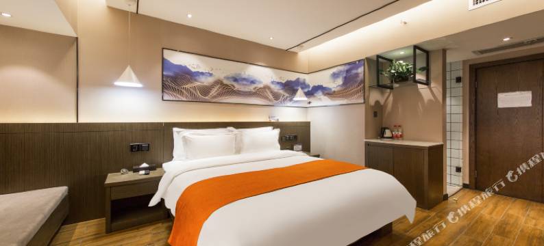 花阑酒店(昆明高铁南站店)图片