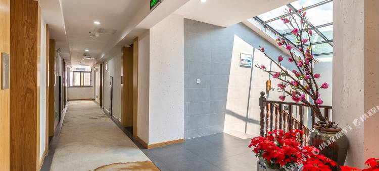 嘉年福酒店(东江湖景区店)图片