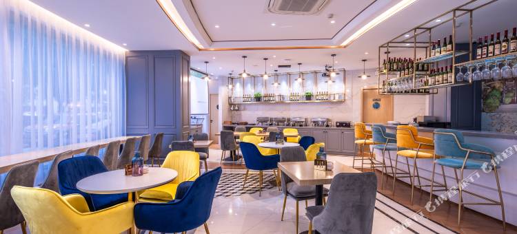 白玉兰酒店(宜兴市政府森林公园店)图片