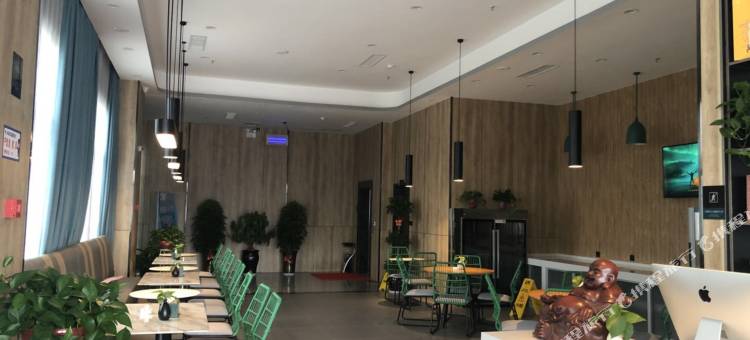唐寶影院酒店(乾县万联家具店)图片