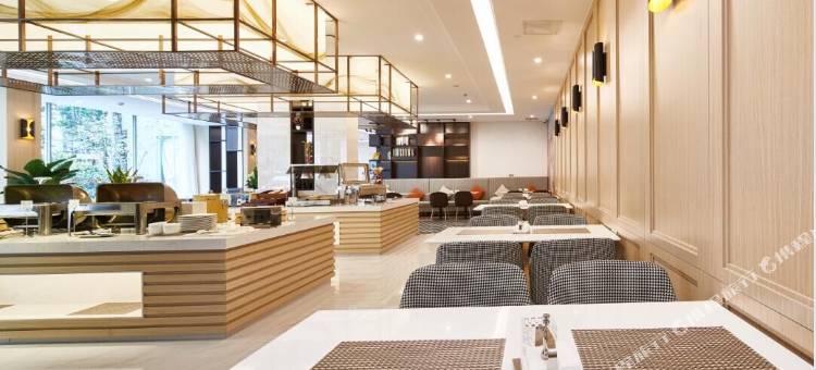 白玉兰酒店(上海徐家汇宛平南路店)图片