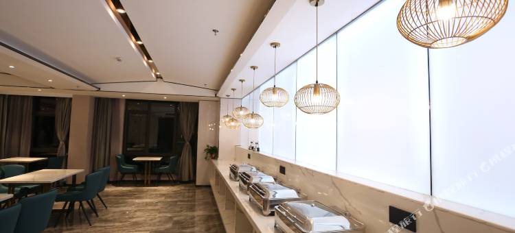 钻石风尚轻居酒店(郑州大学新校区店)图片